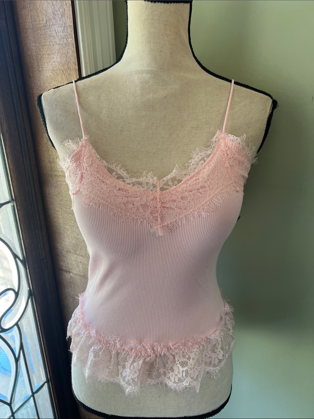 Delicate Lace-Trim Ribbed Camisole - Pink